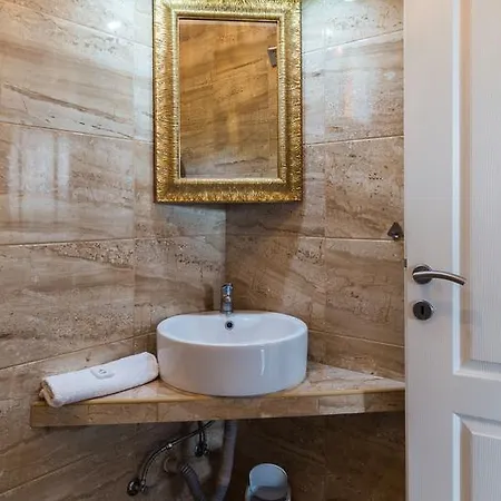 Ξενοδοχείο Marant - Free Parking